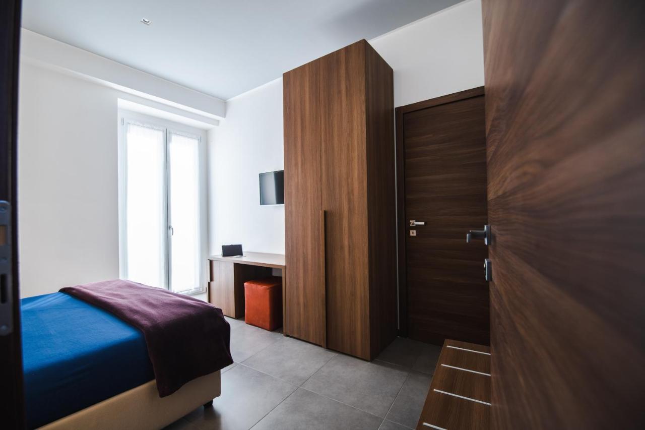 Arco Dei Pinto Bed & Breakfast Salerno Exterior photo