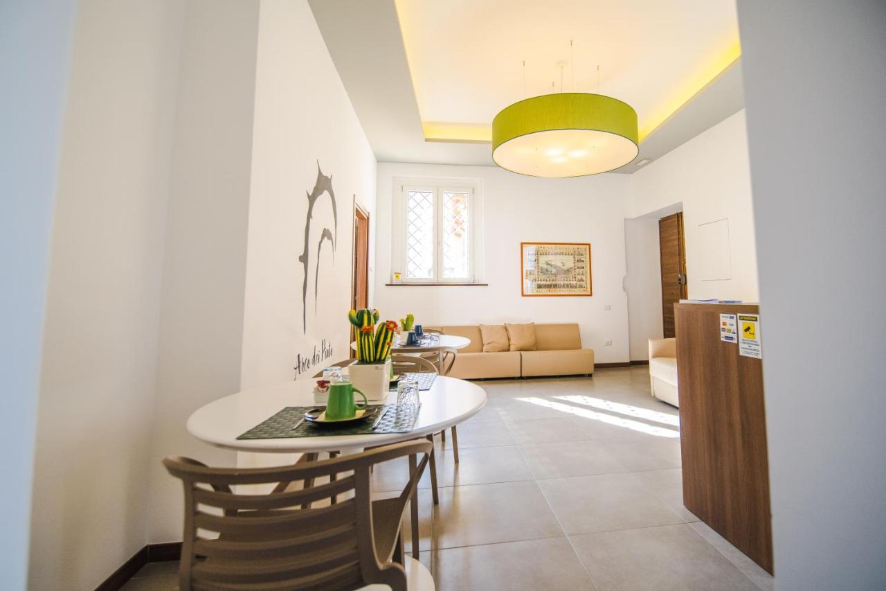 Arco Dei Pinto Bed & Breakfast Salerno Exterior photo